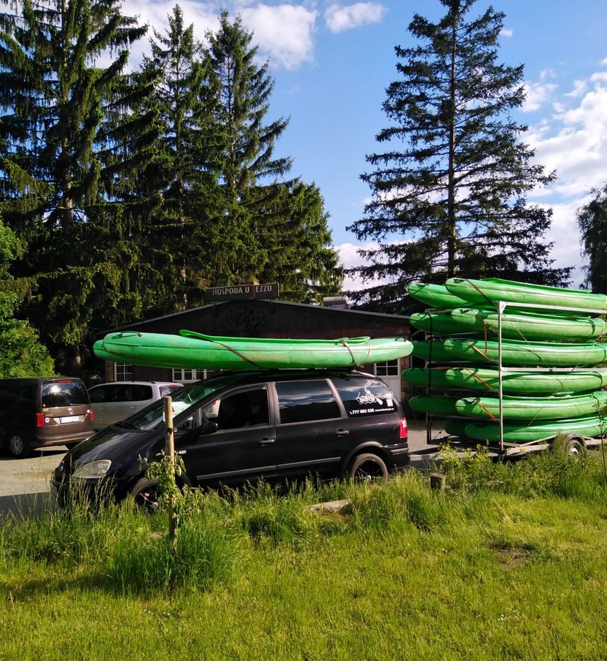 hospoda U Jezzu Roztoky