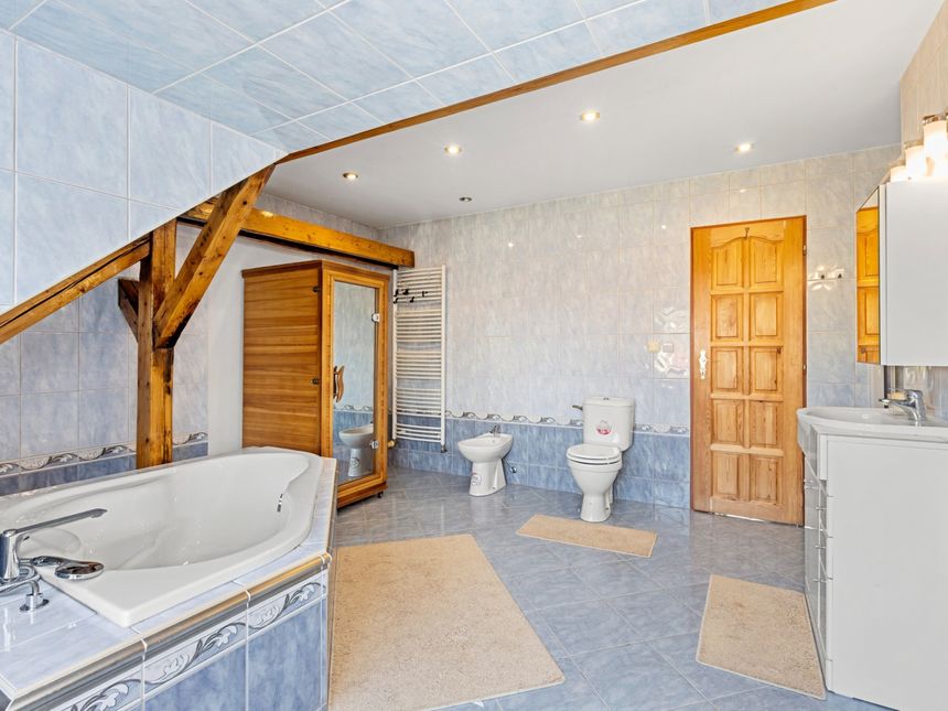 Obrázek editujete kliknutím