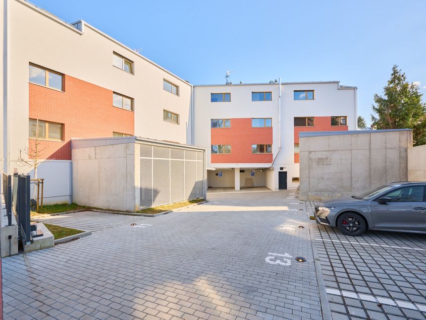 Obrázek editujete kliknutím