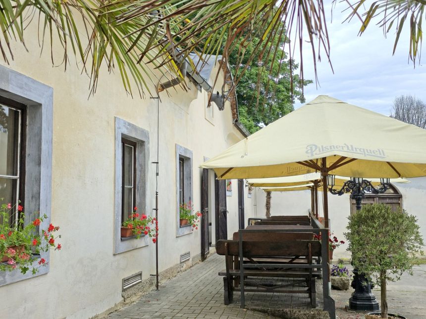 venkovní terasa s posezením